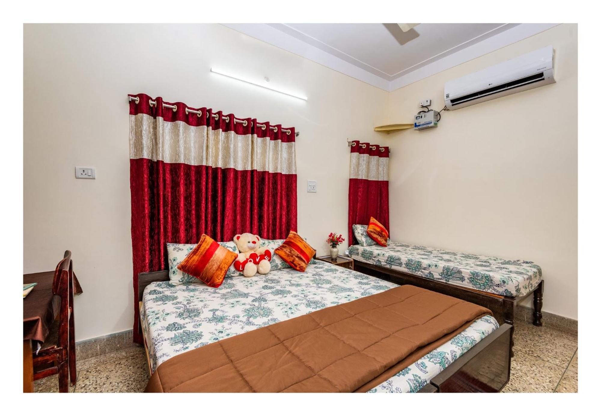 Jaiswal Homestay Jabalpur Exterior foto